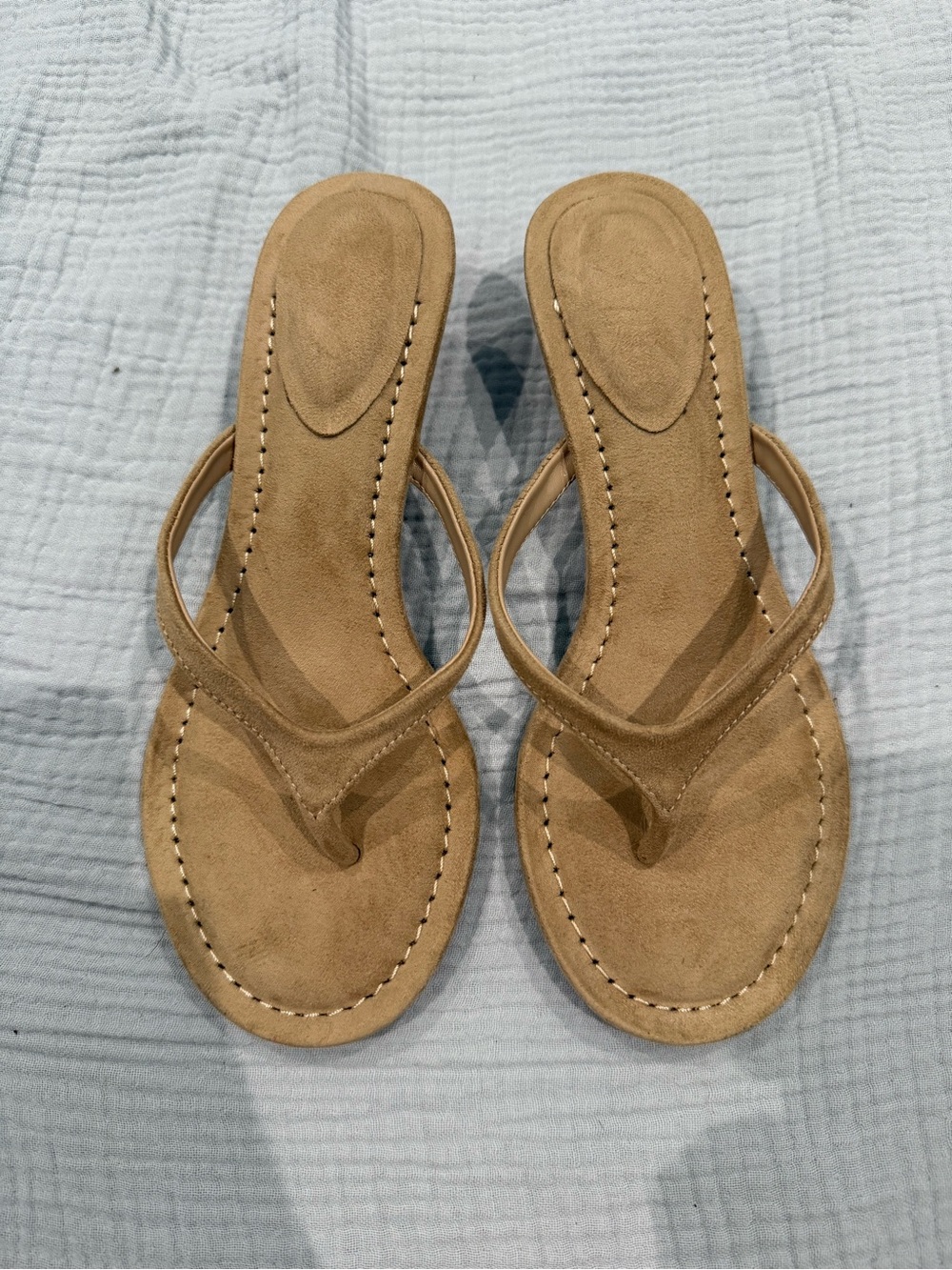 Women's Tan Suede Thong Heels